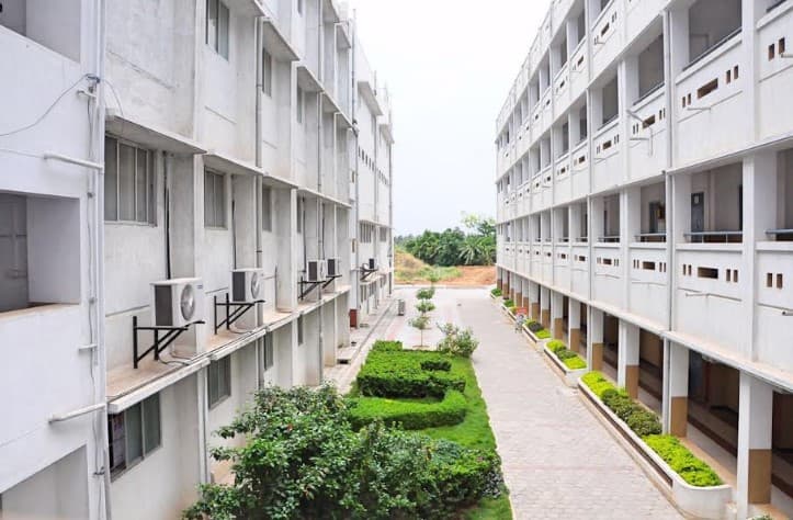 Knowledge Institute of Technology Salem Academic Building photo 5